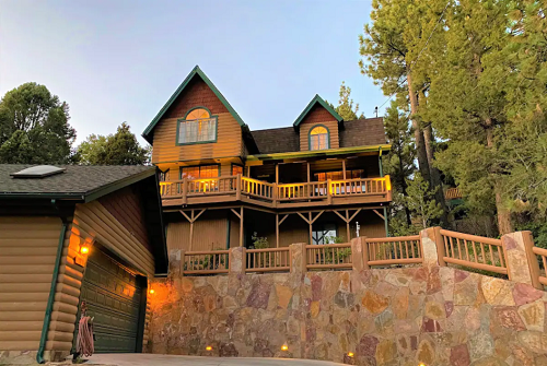 What website has the most rental properties? What is the best vacation rental site? Which is less expensive Airbnb or VRBO?