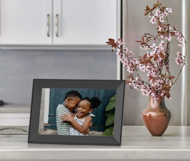 Functional 40x40 photo frame With Attractive Features 