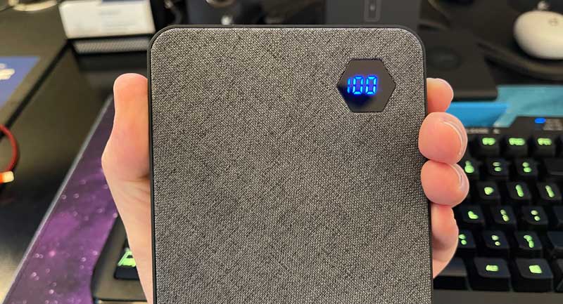 Review: Einova Ultra Fast Power Bank backup battery