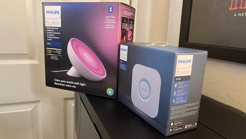 Review: Philips Hue Bloom table lamp and Hue Smart Hub