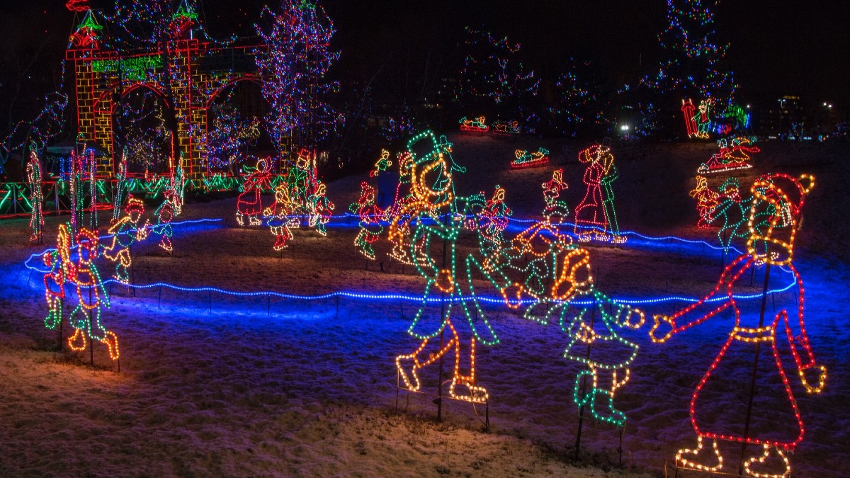 Find the best holiday light displays near you with this map