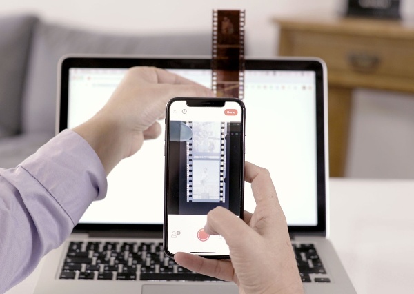 3 apps to digitize your physical photos and negatives