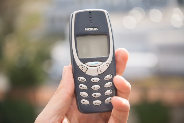 These Were The 6 Most Iconic Flip Phones Of All Time Which We Owned At Some