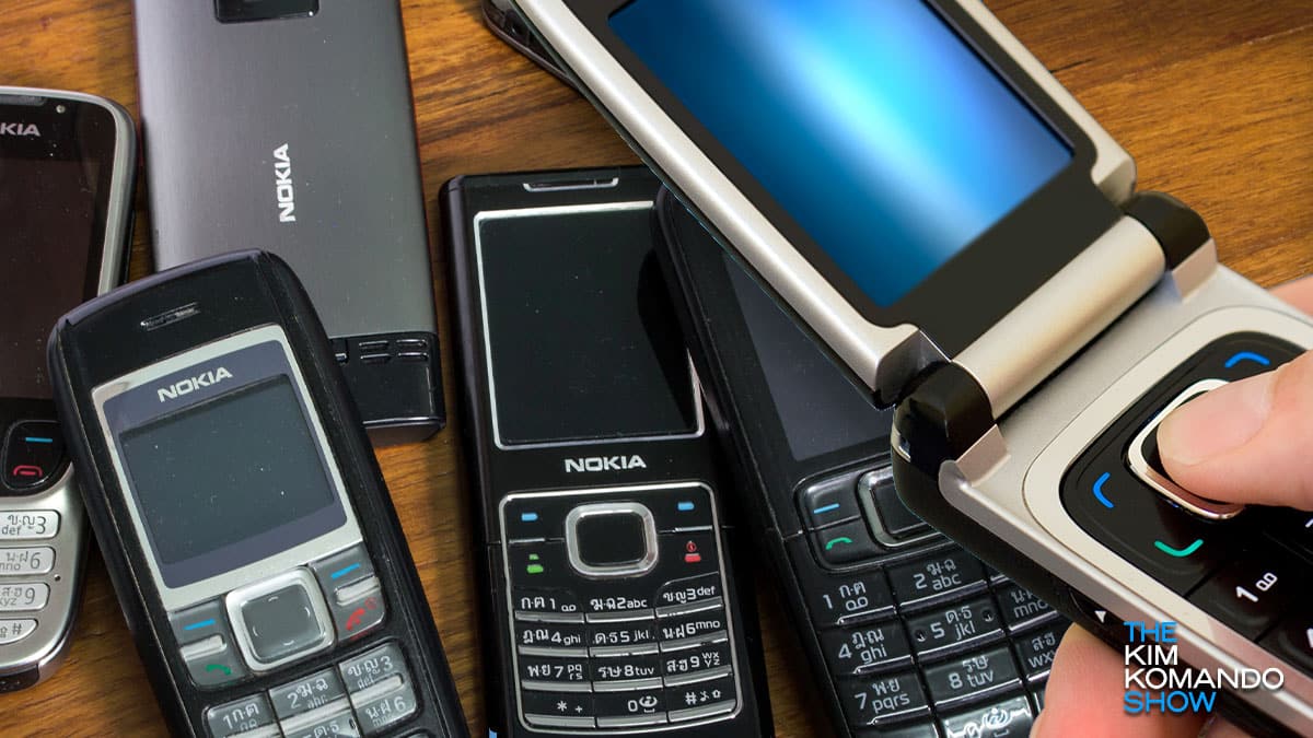 8 Iconic Cell Phone Designs From the Early 2000s